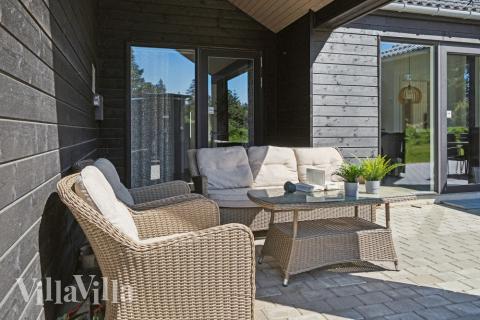 Auf der Terrasse des Ferienhauses Nr. 540 ist Platz für 14 Personen.