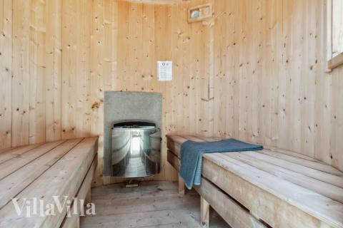 Genießen Sie die heiße Sauna im Luxusferienhaus Nr. 540 für 14 Personen