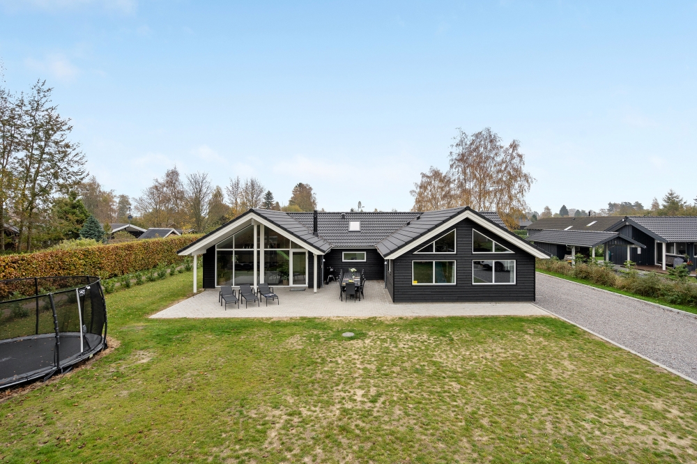 Dieses schöne Poolhaus Nr. 550 mit Platz für 14 Personen liegt in Lolland/Falster/Mön