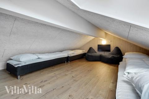 Einige der 16 Schlafgelegenheiten befinden sich im Luxusferienhaus Nr. 568 auf dem ausgebauten Dachboden