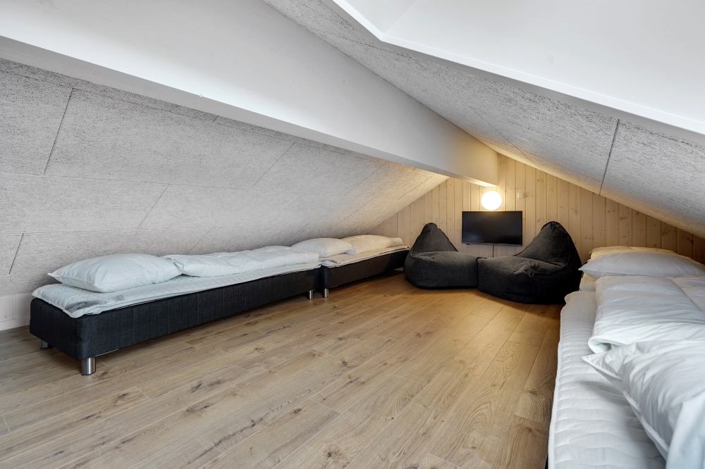Einige der 16 Schlafgelegenheiten befinden sich im Luxusferienhaus Nr. 568 auf dem ausgebauten Dachboden