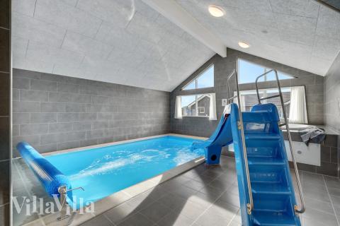 Der schicke Pool im Luxusferienhaus Nr. 568 für 16 Personen