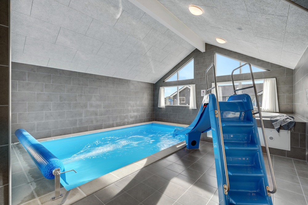 Der schicke Pool im Luxusferienhaus Nr. 568 für 16 Personen