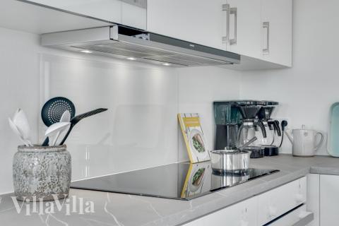 Gut ausgestattete Küche im Luxusferienhaus Nr. 547 in Limfjord.