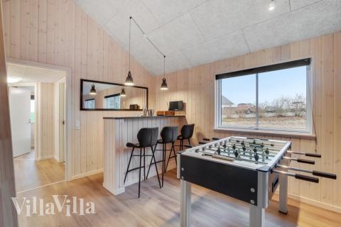 Die tollen Ferienhäuser sind unter anderem mit einer Bar ausgestattet, wie in diesem Luxusferienhaus 545 in Limfjord