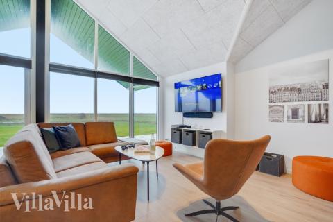 Das Luxusferienhaus 551 für 24 Personen hat einen großen Aktivitätsraum mit u. a. Billard und Darts