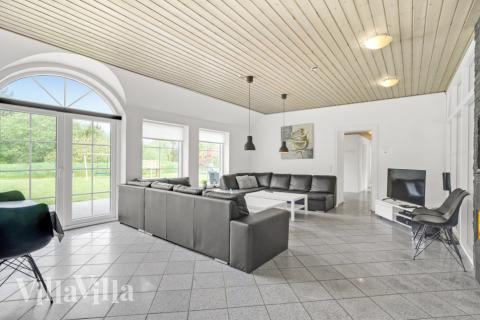 Die Couchecke im Luxusferienhaus Nr. 573 in Westjütland.