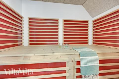 Genießen Sie die heiße Sauna im Luxusferienhaus Nr. 575 für 14 Personen