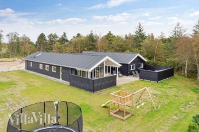 Dieses schöne Poolhaus Nr. 577 mit Platz für 18 Personen liegt in Nordjütland