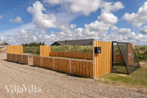 Neben den vielen schönen Stunden, die man im Poolbereich des Hauses verbringen kann, bietet das Luxusferienhaus 580 auch zahlreiche Freizeitangebote im Freien