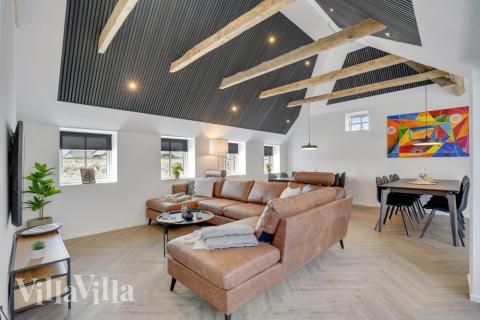 Die Couchecke im Luxusferienhaus Nr. 580 in Westjütland.