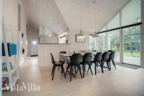 Aufenthaltsraum mit Platz für 12 im Luxusferienhaus Nr. 578.