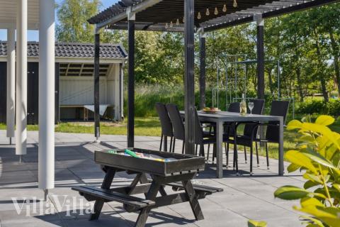 Das Luxusferienhaus Nr. 578 hat eine tolle Terrasse, die mit hochwertigen Gartenmöbeln für 12 Personen ausgestattet ist.