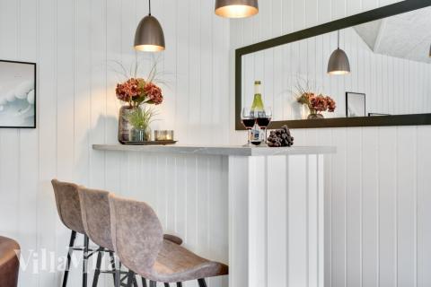 Das Ferienhaus 560 ist mit eigener Bar ausgestattet