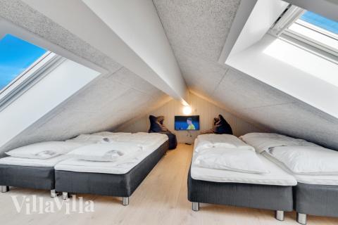 Einige der 16 Schlafgelegenheiten befinden sich im Luxusferienhaus Nr. 560 auf dem ausgebauten Dachboden