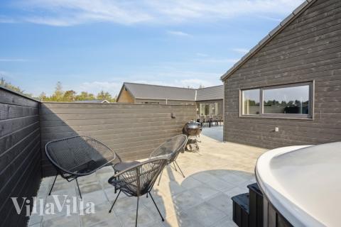 Große Terrasse am Luxusferienhaus Nr. 579 in Westjütland.