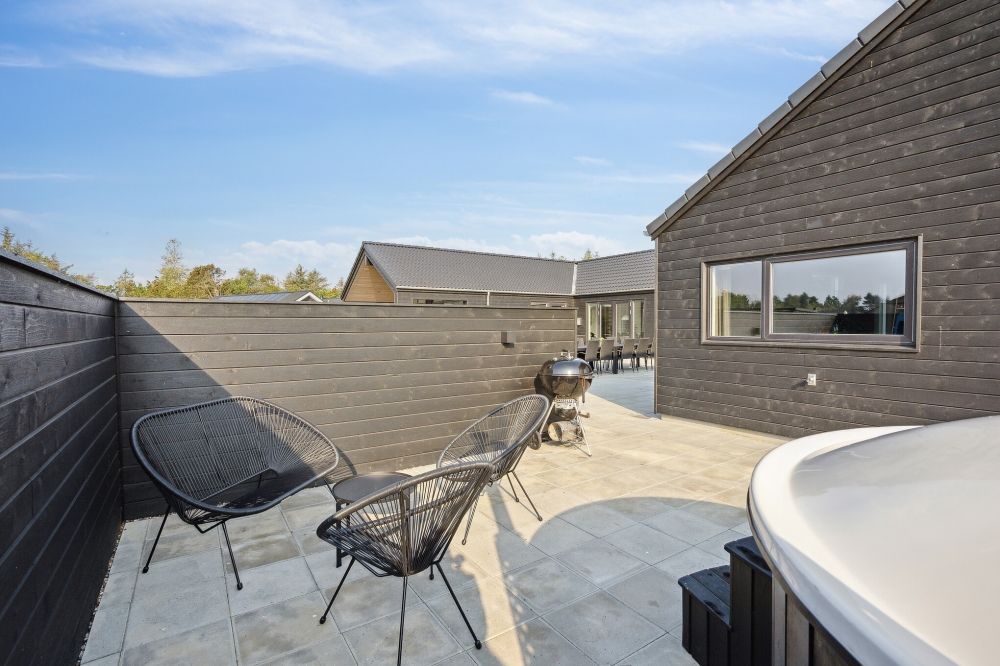 Große Terrasse am Luxusferienhaus Nr. 579 in Westjütland.