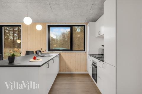 Die Küche in dem Luxusferienhaus Nr. 581 ist so gut ausgestattet, dass man problemlos Mahlzeiten für 16 Personen zubereiten kann.