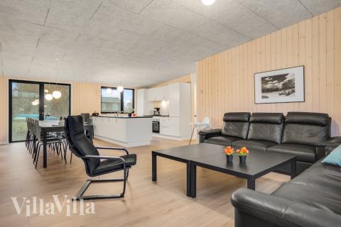 Die Couchecke im Luxusferienhaus Nr. 581 in Ostjütland.