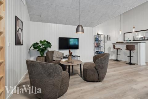 Aktivitätsraum im Luxusferienhaus Nr. 593 mit 5 Schlafzimmern und Platz für 14 Gäste.