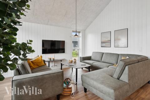 Die Couchecke im Luxusferienhaus Nr. 599 in Südjütland.