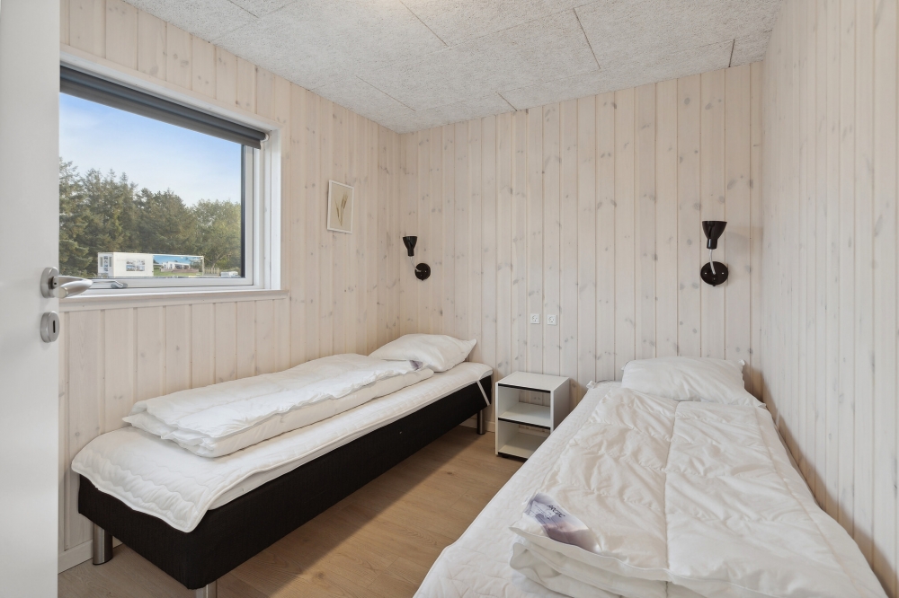Eines der 7 Schlafzimmer im Luxusferienhaus Nr. 600