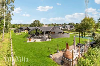 Dieses schöne Poolhaus Nr. 582 mit Platz für 14 Personen liegt in Nordseeland