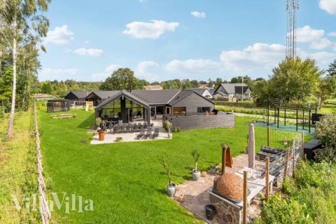 Dieses schöne Poolhaus Nr. 582 mit Platz für 14 Personen liegt in Nordseeland