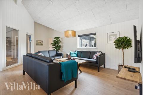 Die Couchecke im Luxusferienhaus Nr. 585 in Westjütland.