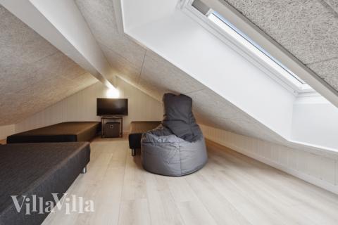 Einige der 18 Schlafgelegenheiten befinden sich im Luxusferienhaus Nr. 752 auf dem ausgebauten Dachboden