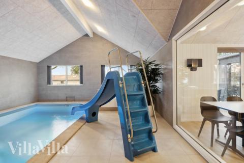 Der schicke Pool im Luxusferienhaus Nr. 752 für 18 Personen