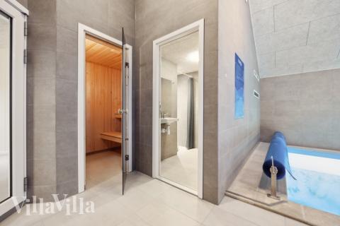 Genießen Sie die heiße Sauna im Luxusferienhaus Nr. 752 für 18 Personen