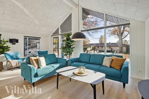 Die Couchecke im Luxusferienhaus Nr. 753 in Deutschland.