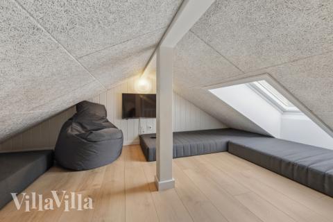 Einige der 12 Schlafgelegenheiten befinden sich im Luxusferienhaus Nr. 754 auf dem ausgebauten Dachboden