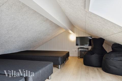 Einige der 16 Schlafgelegenheiten befinden sich im Luxusferienhaus Nr. 755 auf dem ausgebauten Dachboden