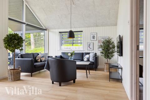 Die Couchecke im Luxusferienhaus Nr. 756 in Deutschland.