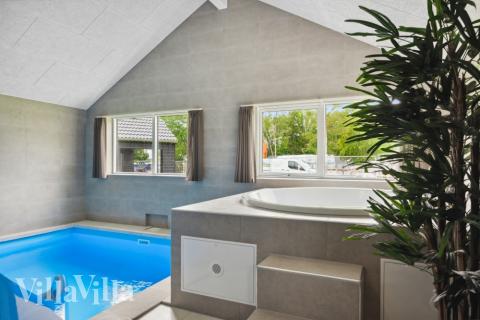 Genießen Sie den warmen Whirlpool im Luxusferienhaus Nr. 756 in Deutschland