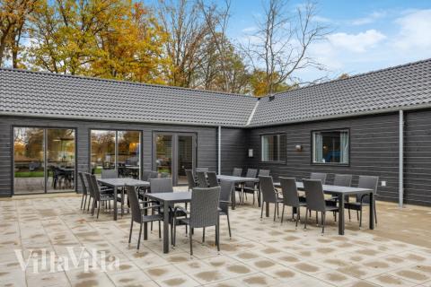 Das Luxusferienhaus Nr. 758 hat eine tolle Terrasse, die mit hochwertigen Gartenmöbeln für 22 Personen ausgestattet ist.