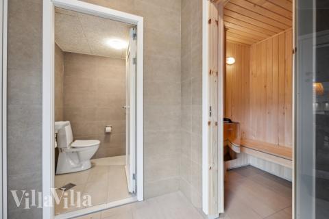 Genießen Sie die heiße Sauna im Luxusferienhaus Nr. 758 für 22 Personen