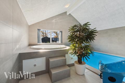 Genießen Sie den warmen Whirlpool im Luxusferienhaus Nr. 759 in Deutschland