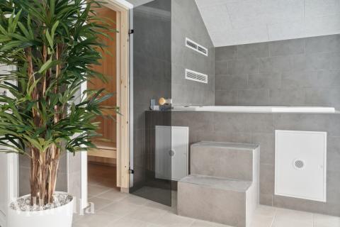 Genießen Sie den warmen Whirlpool im Luxusferienhaus Nr. 588 in Lolland/Falster/Mön