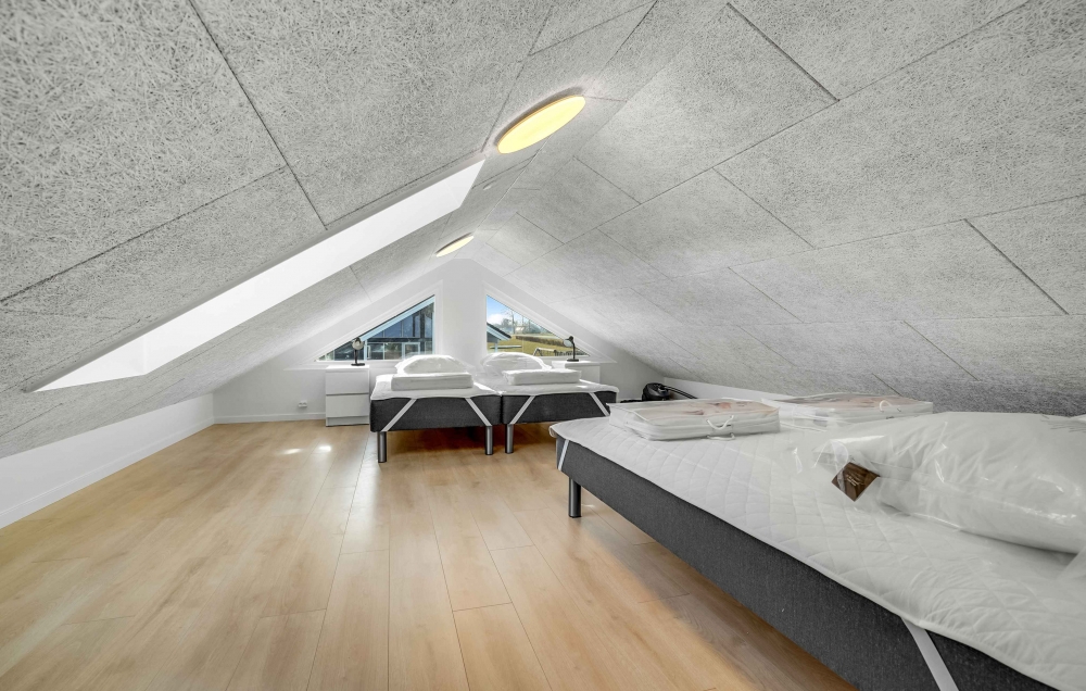 Einige der 20 Schlafgelegenheiten befinden sich im Luxusferienhaus Nr. 548 auf dem ausgebauten Dachboden