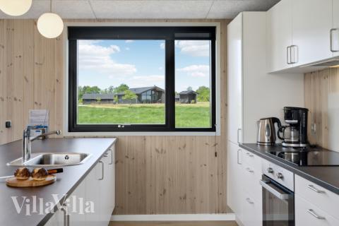 Die Küche in dem Luxusferienhaus Nr. 604 ist so gut ausgestattet, dass man problemlos Mahlzeiten für 16 Personen zubereiten kann.