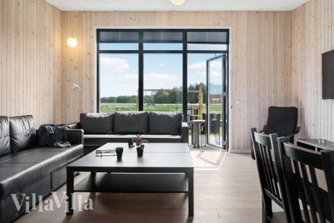 Die Couchecke im Luxusferienhaus Nr. 604 in Ostjütland.