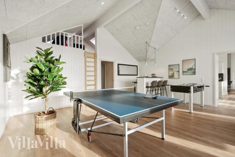 Aktivitätsraum im Luxusferienhaus Nr. 605 mit 9 Schlafzimmern und Platz für 24 Gäste.