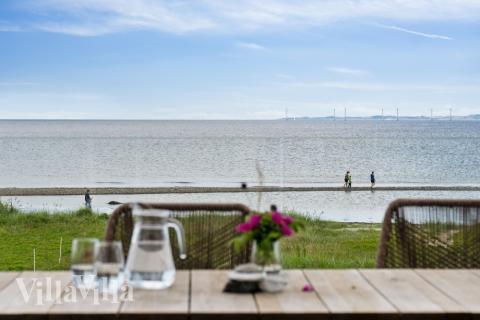 Große Terrasse am Luxusferienhaus Nr. 606 in Ostjütland.