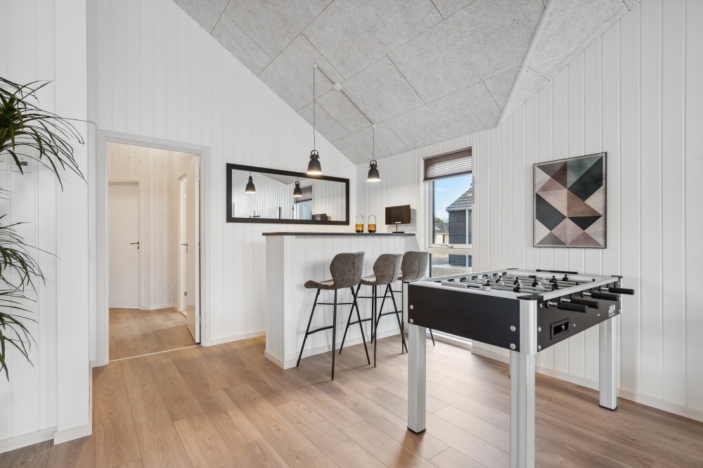 Das Luxusferienhaus 608 für 26 Personen hat einen großen Aktivitätsraum mit u. a. Billard und Darts