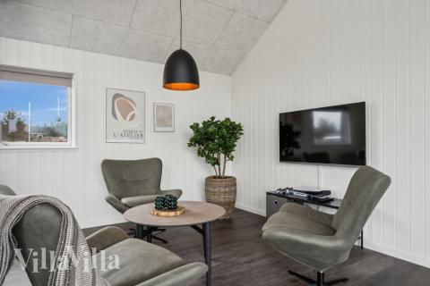 Das Luxusferienhaus 610 für 18 Personen hat einen großen Aktivitätsraum mit u. a. Billard und Darts