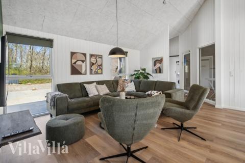 Die Couchecke im Luxusferienhaus Nr. 612 in Südjütland.
