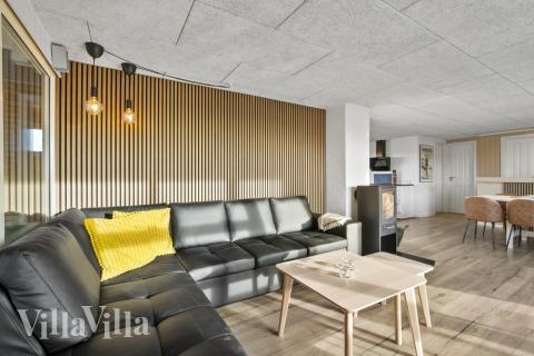 Die Couchecke im Luxusferienhaus Nr. 613 in Westjütland.